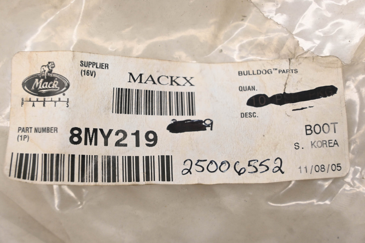 Mack 8MY219, 25006552 Boot Cover NOS