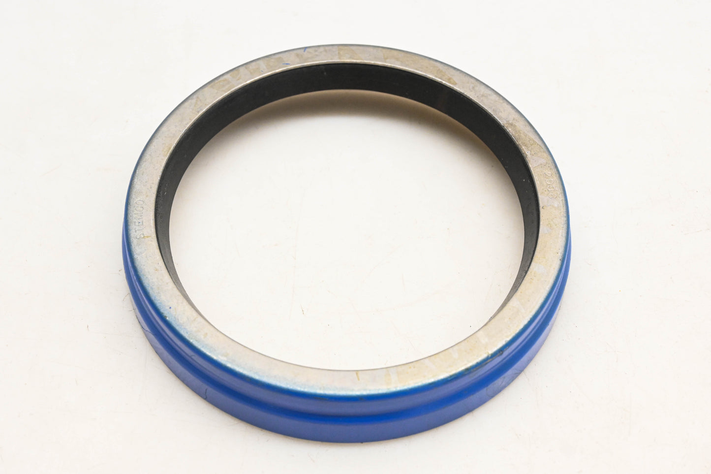 Stemco 320-2096, 32020963, 7843-3202096 Mack Hub Oil Seal NOS