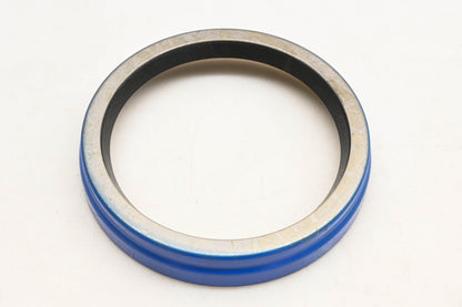 Stemco 320-2096, 32020963, 7843-3202096 Mack Hub Oil Seal NOS