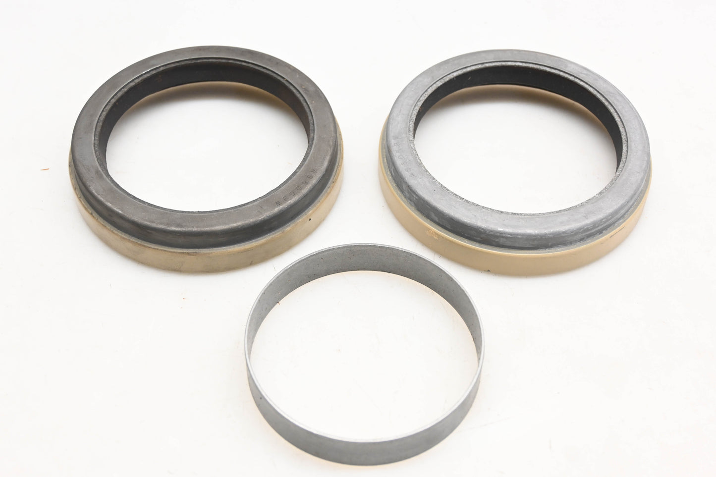 Trostel A69794K, 390-9099, 7843-392-9099 Axle Hub Seals & Sleeve NOS