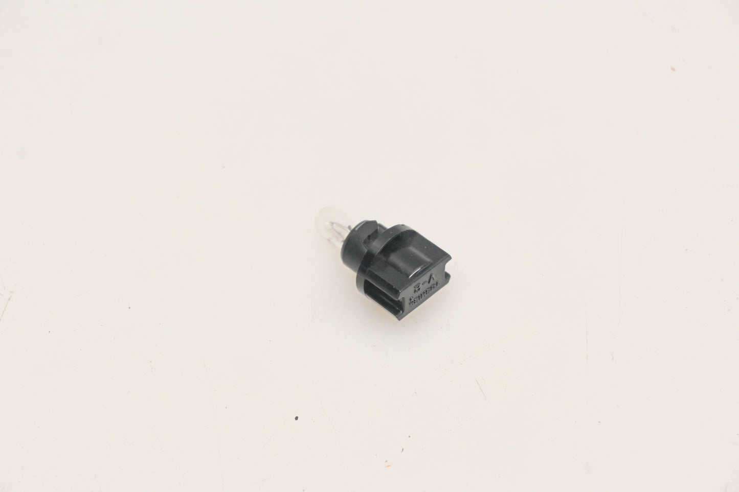 Mack 600-2013001247 Bulb & Socket Assembly NOS