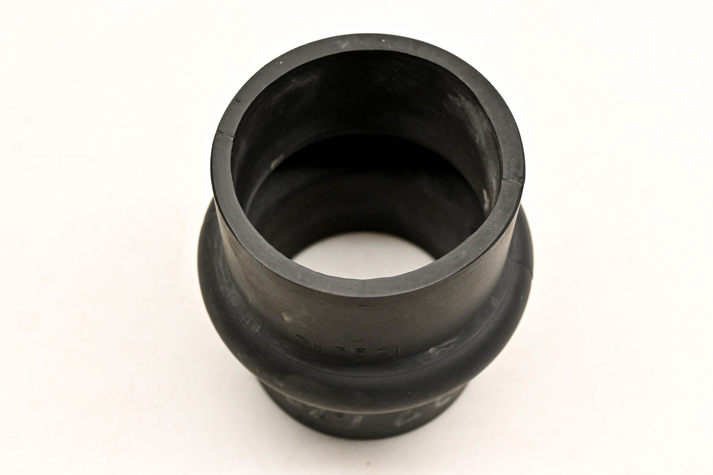 Mack 66RU27P13 Upper Rear Hose NOS