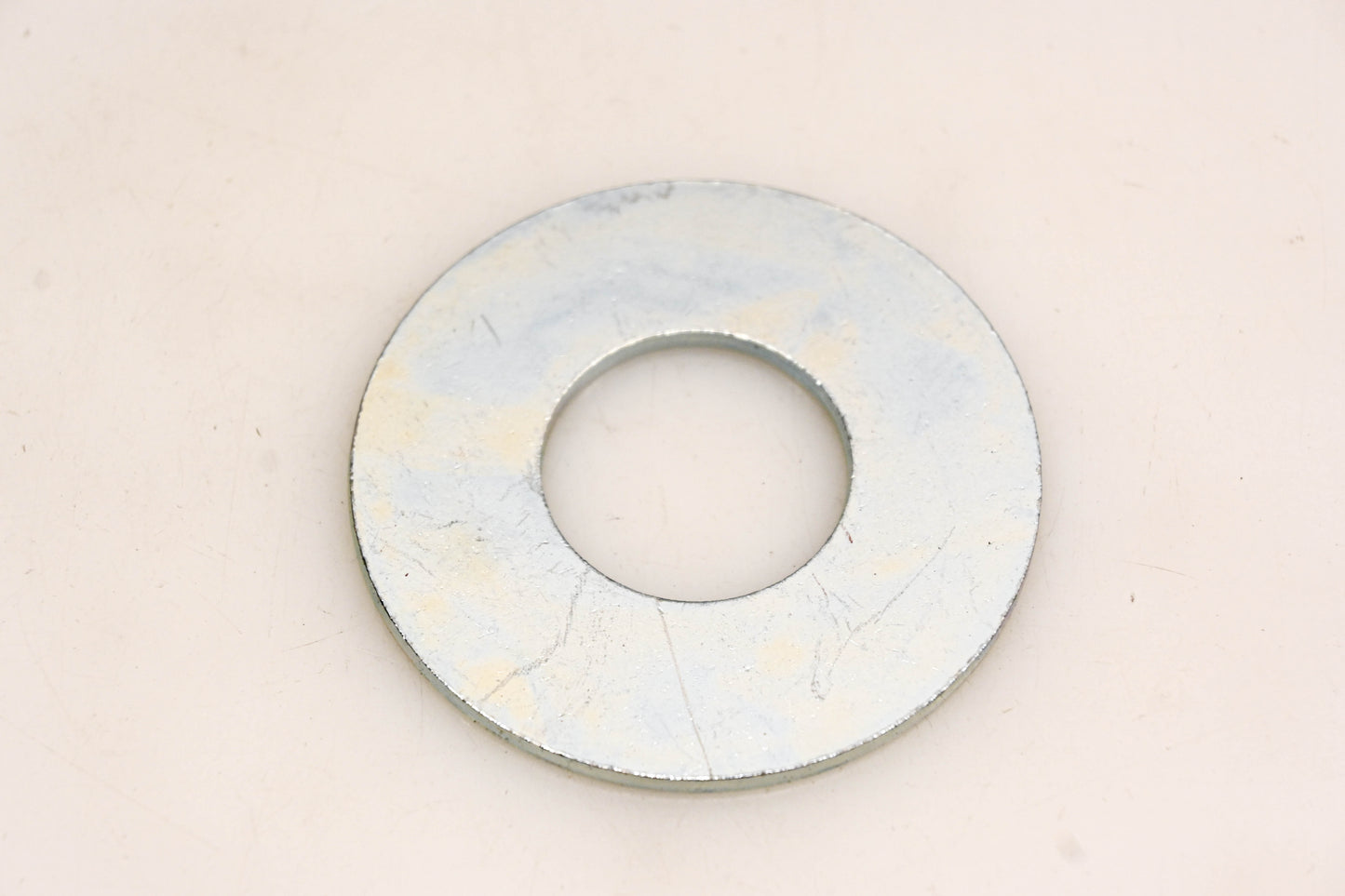 Mack 44RU11277M, 25190782 Spacer NOS