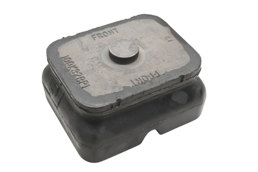 Mack 10QK32BP1 Insulator NOS