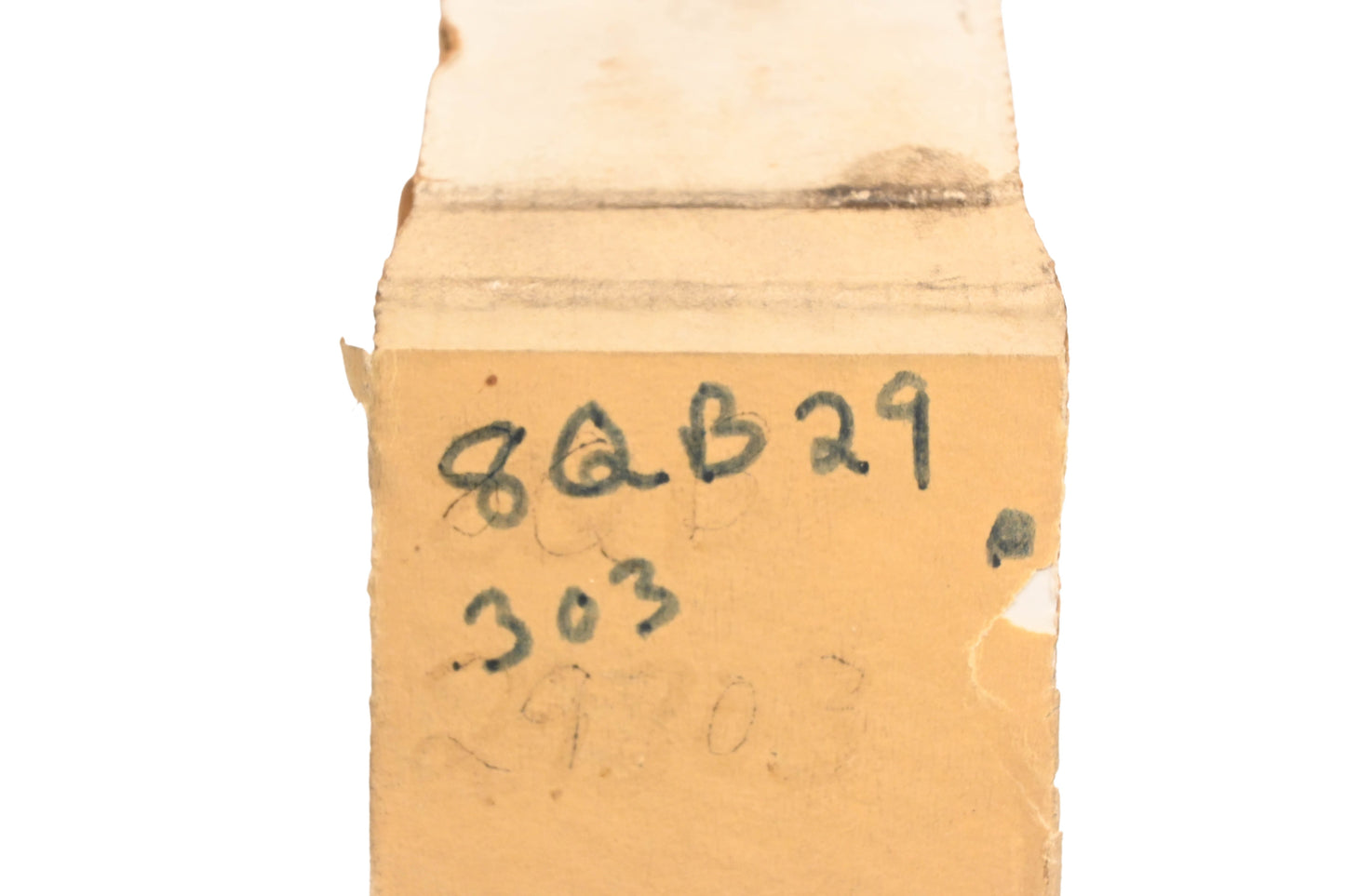 Mack 8QB29303 Shaft Bracket NOS