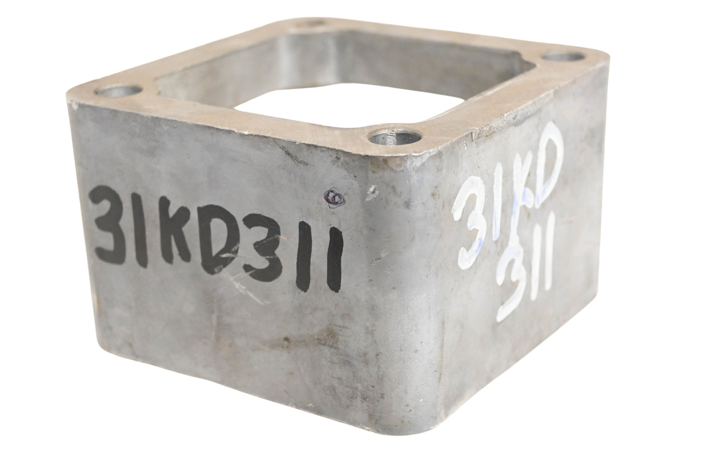 Mack 31KD311 Spacer NOS