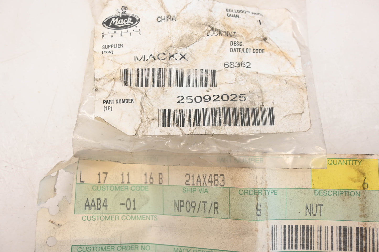 Mack 21AX483, 25092025 Lock Nut NOS