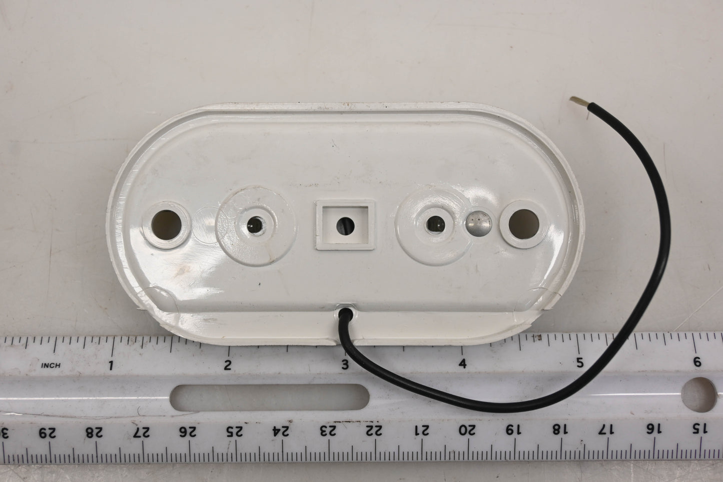 Do-Ray DZ-202 White Oval Lamp Housing NOS