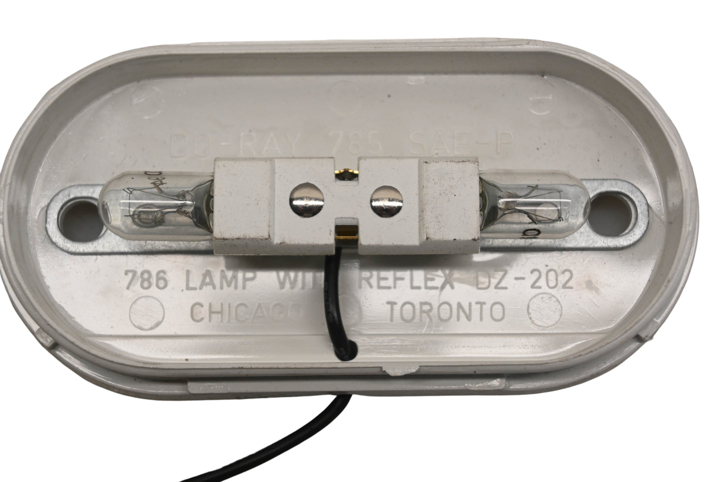 Do-Ray DZ-202 White Oval Lamp Housing NOS