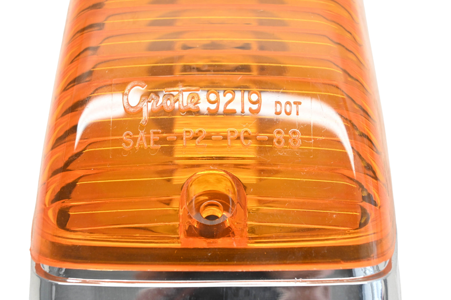 Grote 92193, 10-6126-02, 4682 Amber #9219 Cab Marker Lamp Kit NOS