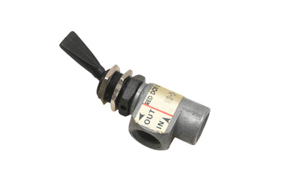 Mack 20QE39311, RD-5-3827-0 Red Dot Air Control Toggle Switch NOS