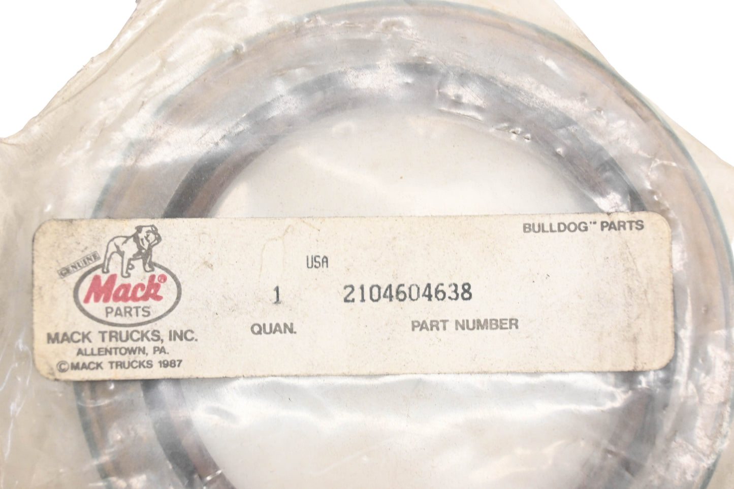 Mack 2104604638, 2104-604638, 544051 CR Oil Seal NOS