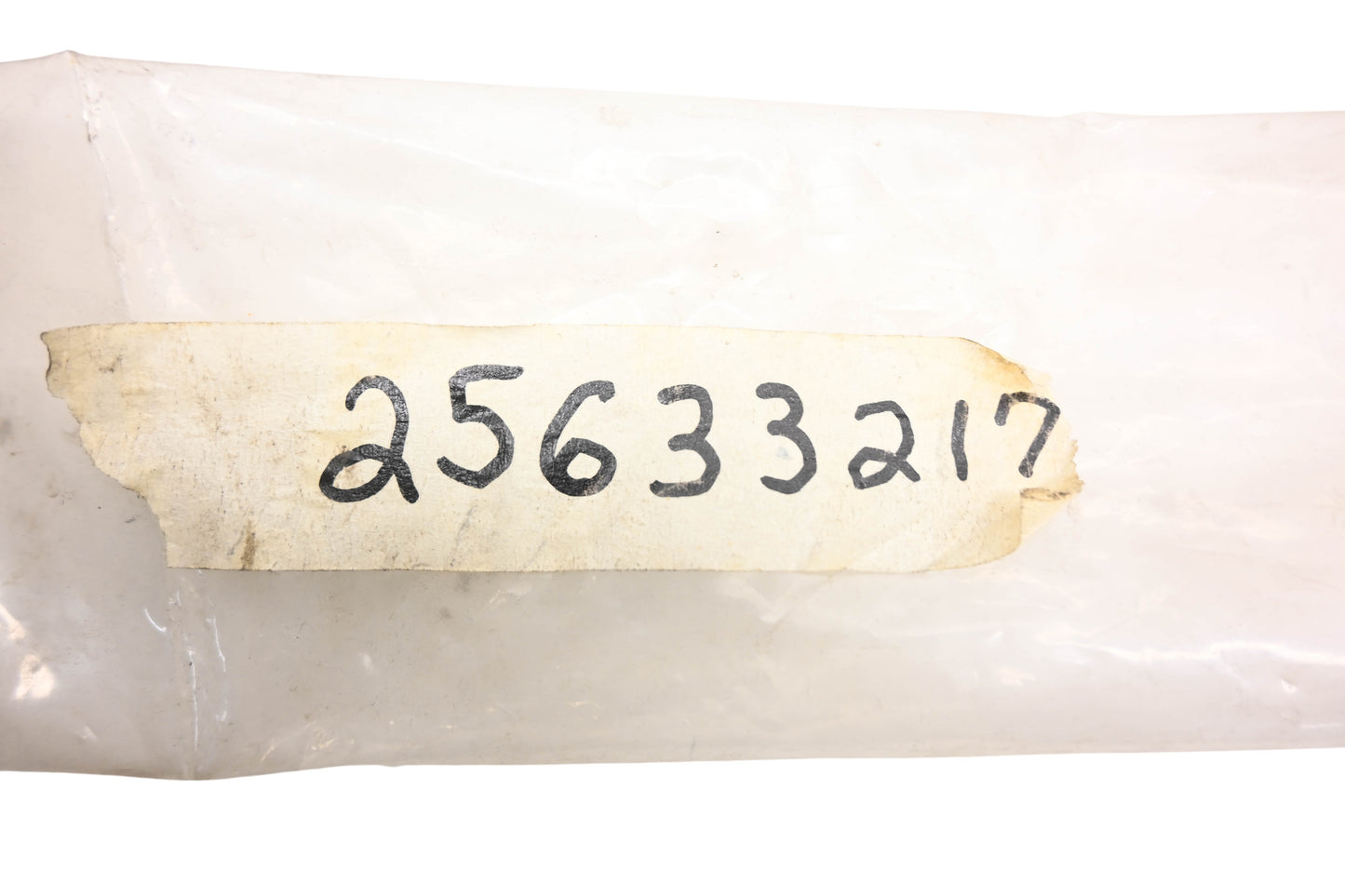 Mack 25633217 Moulding Strip 20" NOS