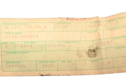 Mack 2104-494863, 2104494863 Clip NOS