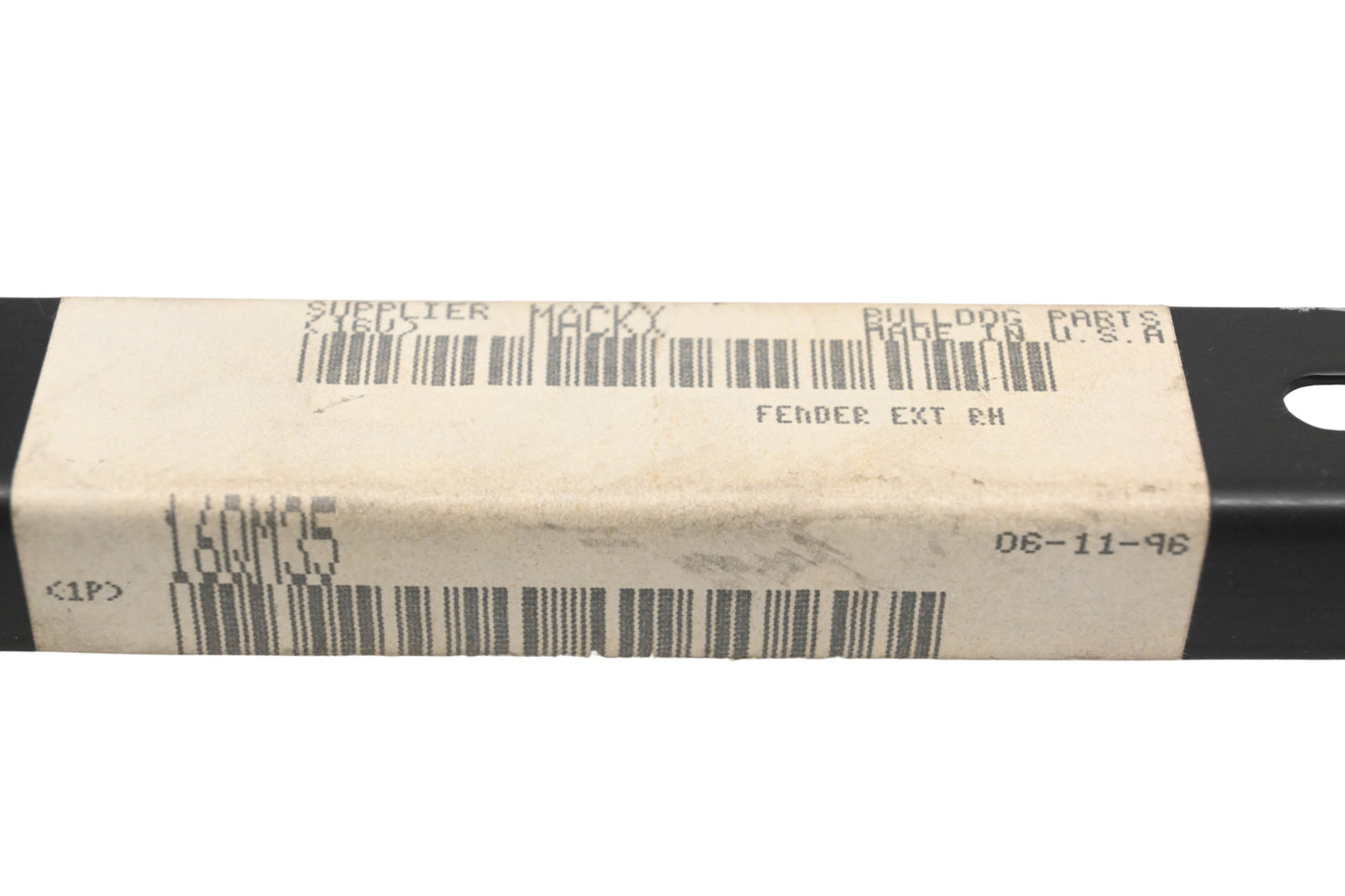 Mack 16QM35 Fender Extension NOS