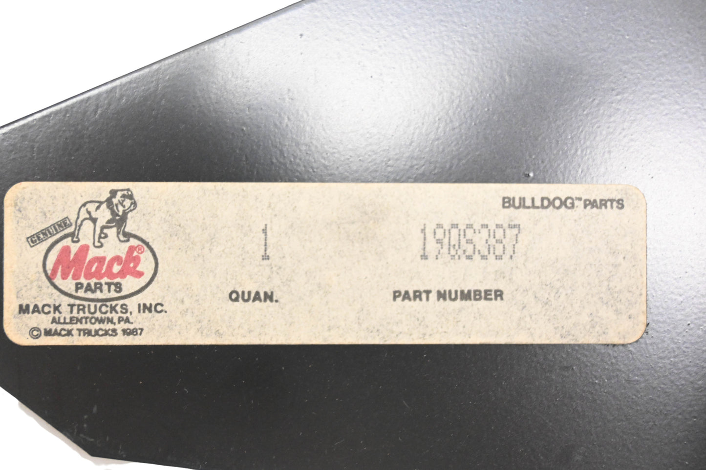 Mack 19QS387 Bracket NOS