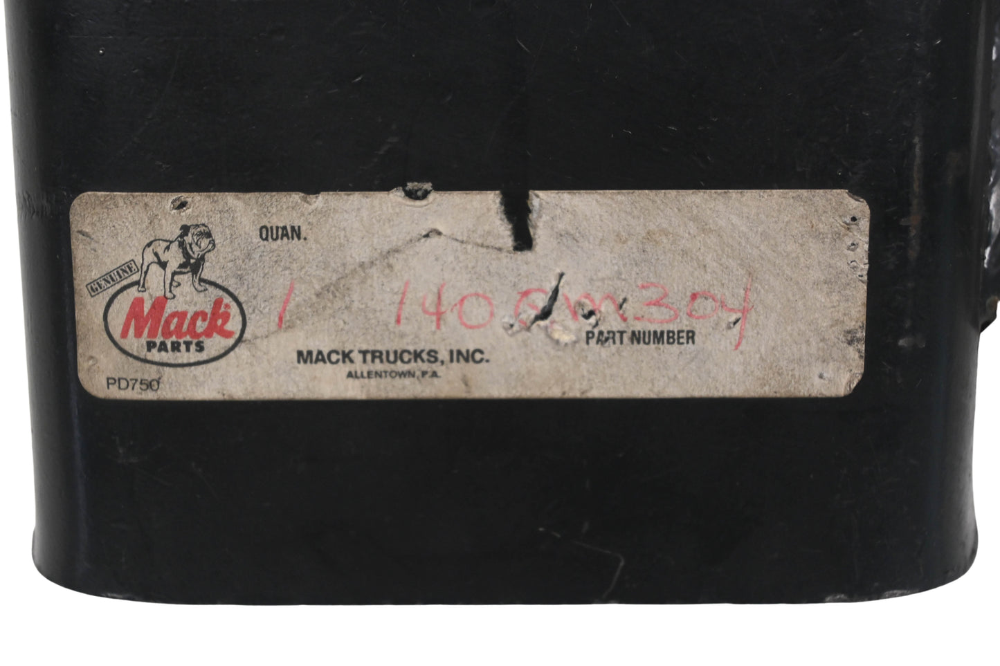 Mack 140QM304 Support Bracket NOS