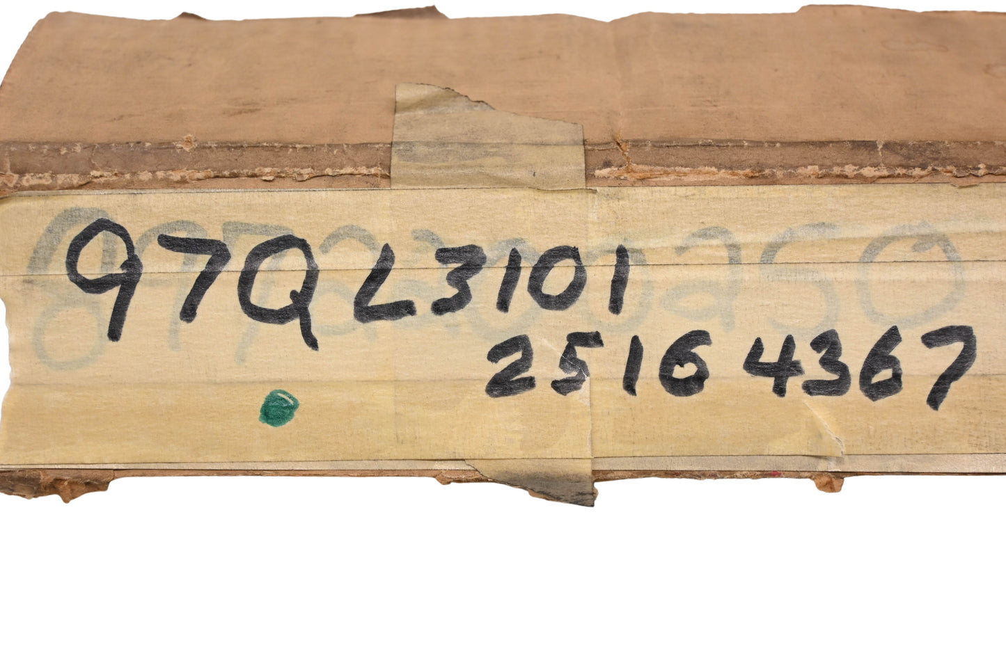 Mack 97QL3101, 25164367 Trunnion Cap NOS