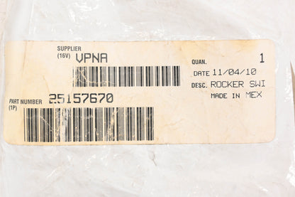 Mack 25157670, 1MR4323M4 Rocker Switch NOS