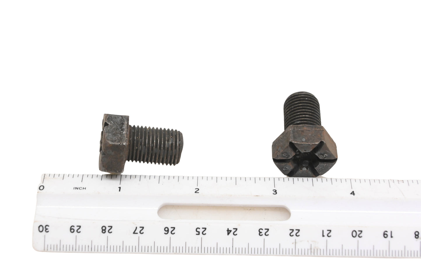 Mack 421GC1124 Bolts Qty 2