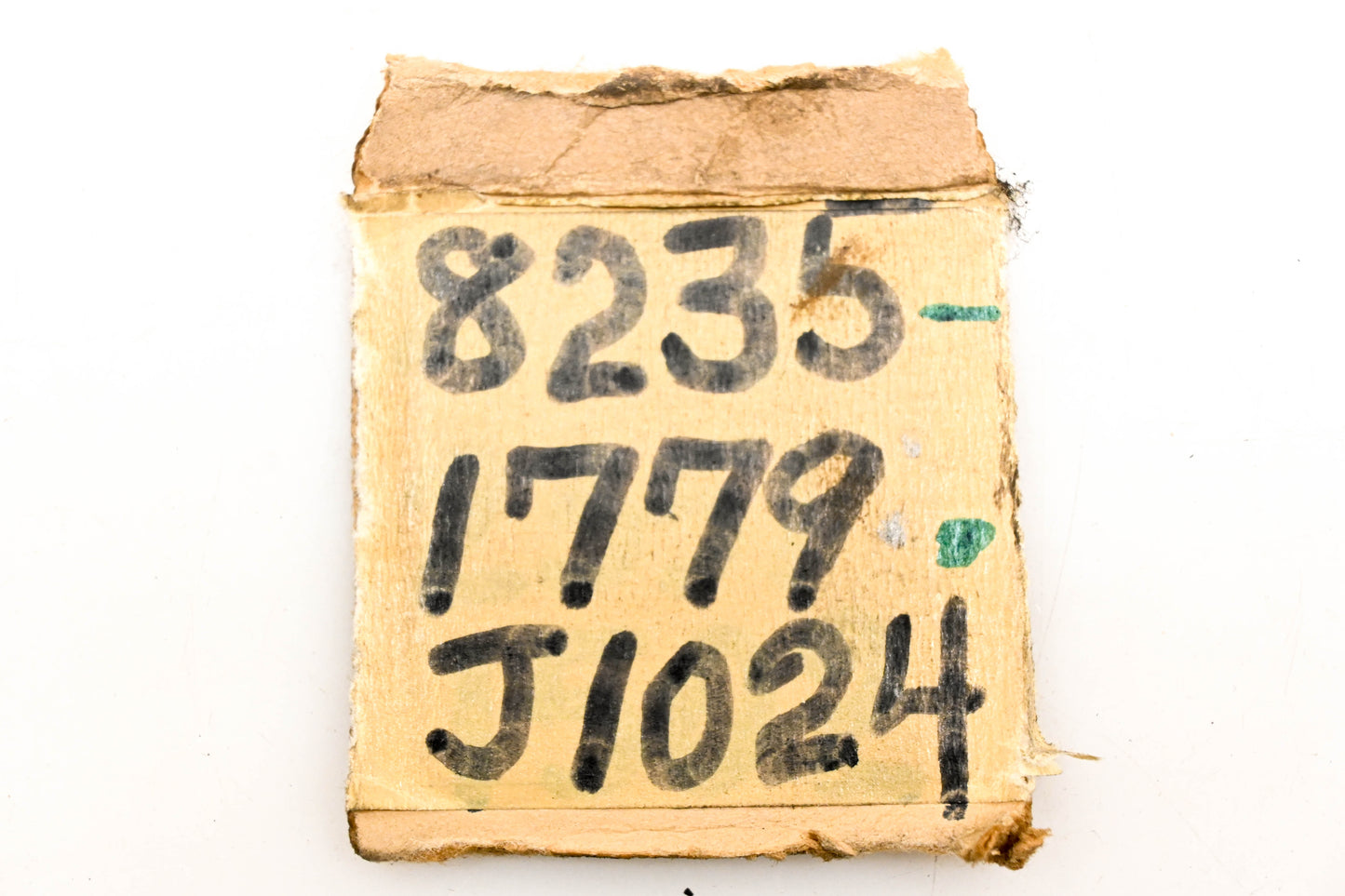 Mack 8235-1779J1024 Camshaft Seal NOS