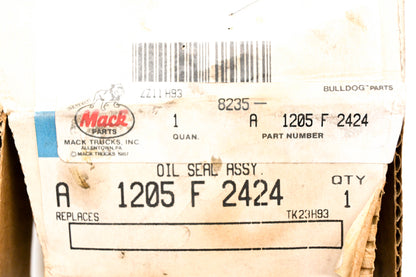Mack 8325-A1205F2424 Rockwell Seal NOS