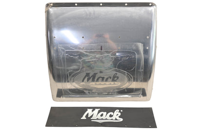 Mack 6734-SM100B2XN Quarter Panel Fender Kit NOS
