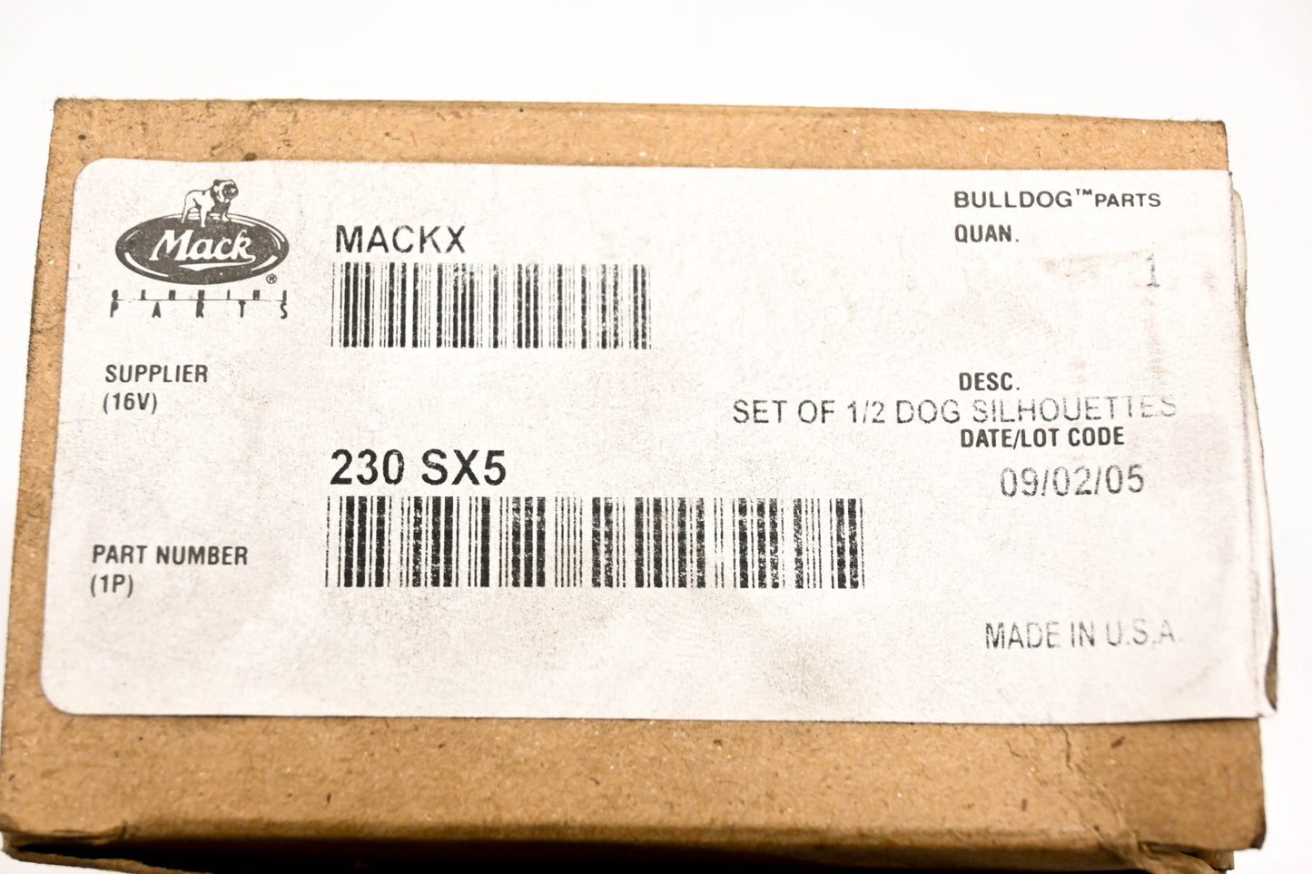 Mack 230SX5 1/2 Dog Silhouette NOS