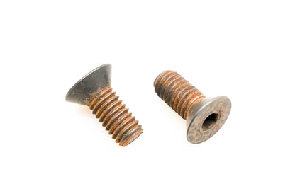 Mack 361SZ584 Cap Screws Qty 2 NOS
