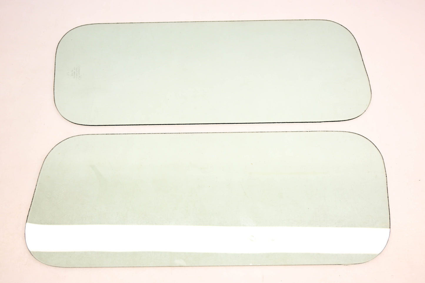 Mack 20QS319M Windshield Glass Replacement NOS