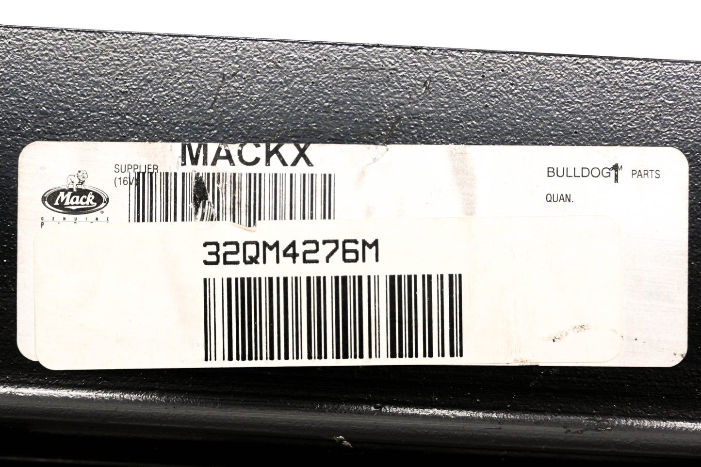 Mack 32QM4276M Righthand Fender Bracket NOS