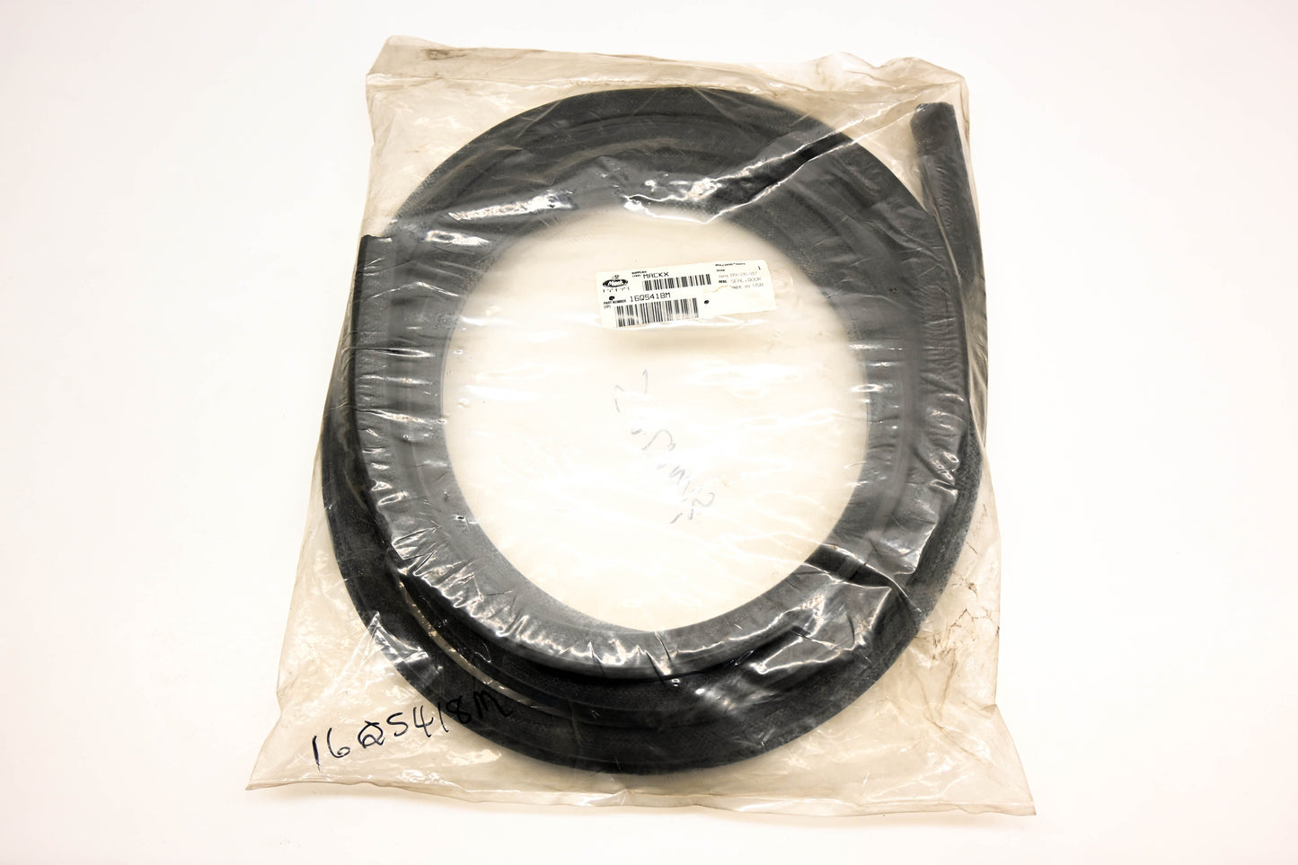 Mack 116QS418M Door Seal Strip NOS