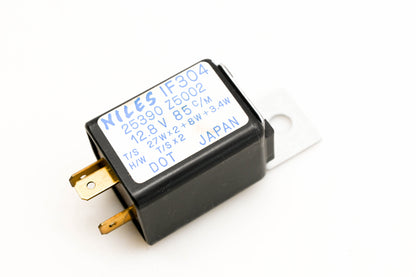 UD Trucks 25390-Z5002 Flasher Unit NOS