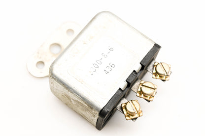 Mack 631130086 Alternator Relay NOS