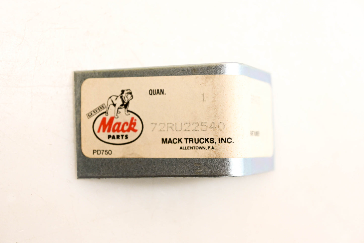 Mack 72RU22540 Brace NOS