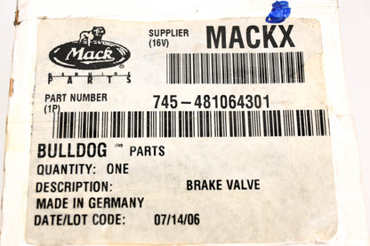 Mack 745-481064301 Brake Valve NOS