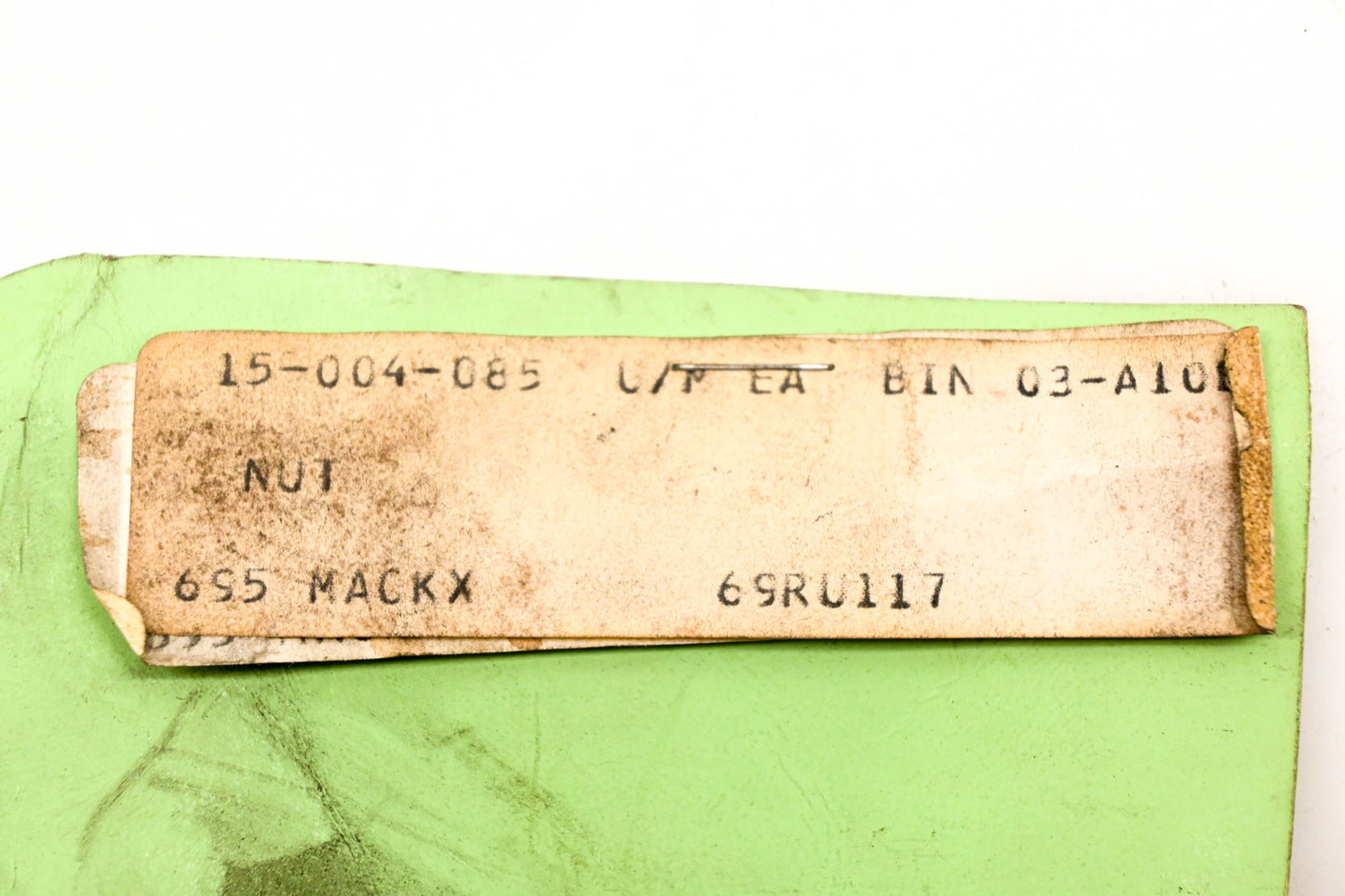 Mack 69RU117 Plug Nut NOS