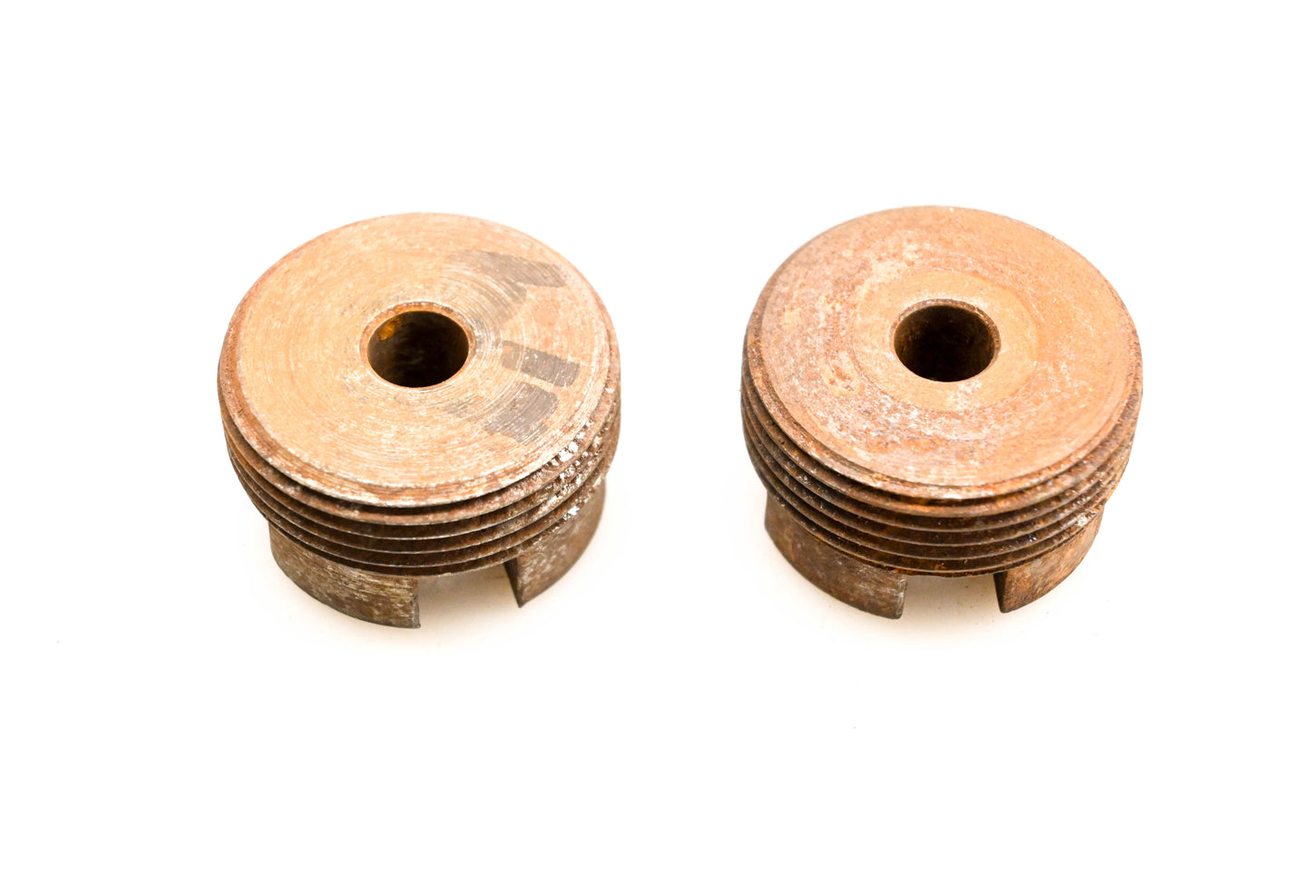 Mack 69RU117 Plug Nuts Qty 2 NOS