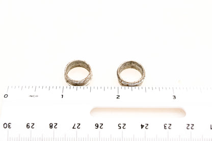 Mack 745293348, 745-293348 Retainers Qty 2 NOS
