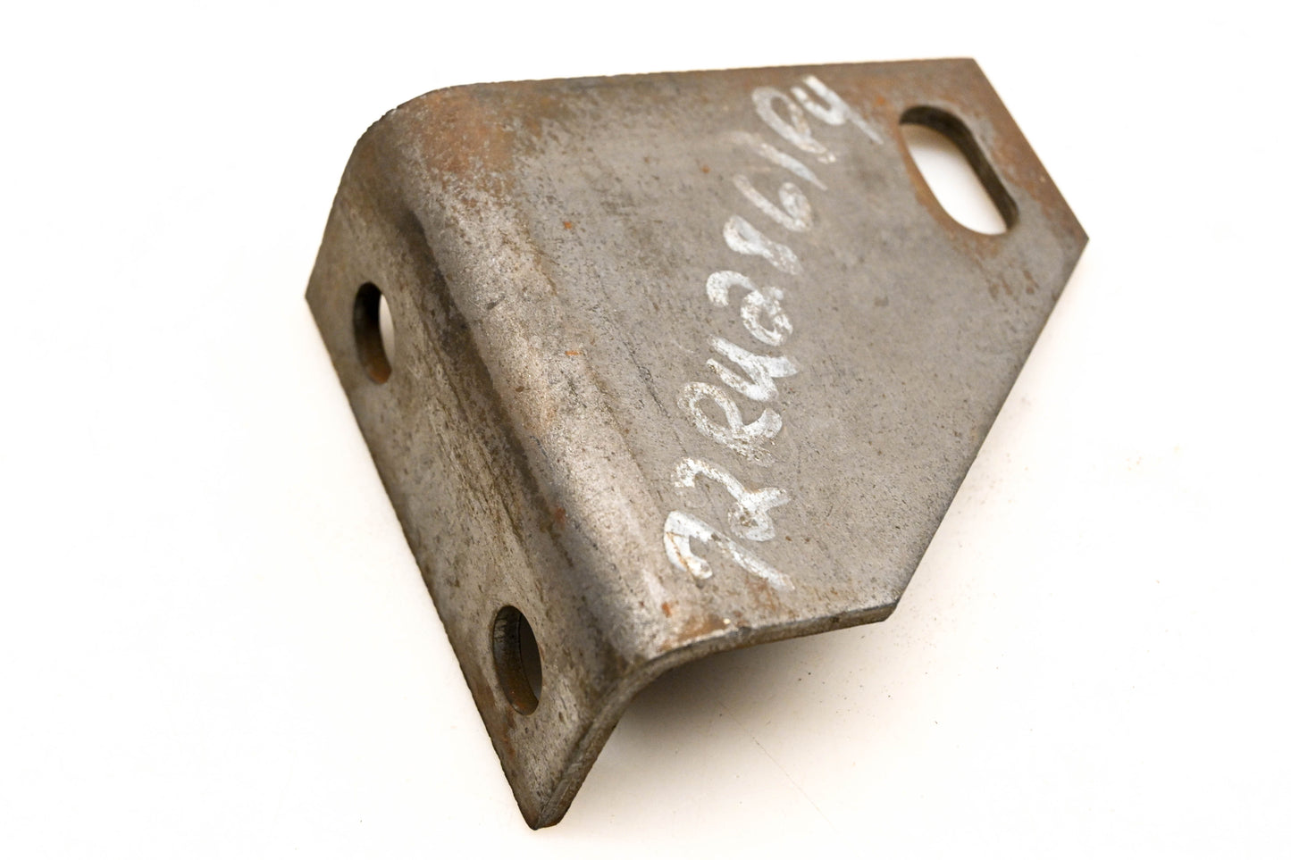 Mack 72RU2861P4, 25624549 Bracket NOS