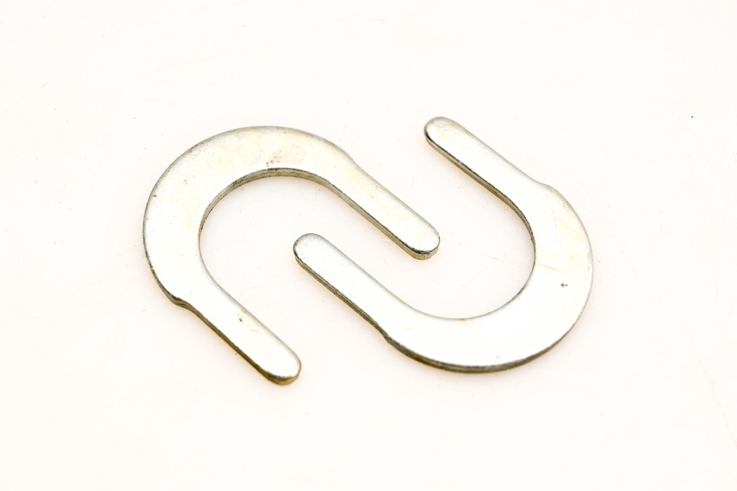 Mack 48RU1596, 8235-1229M221 Clamps Qty 2 NOS