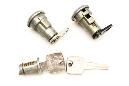 Mack 34RC3104M Door Lock NOS