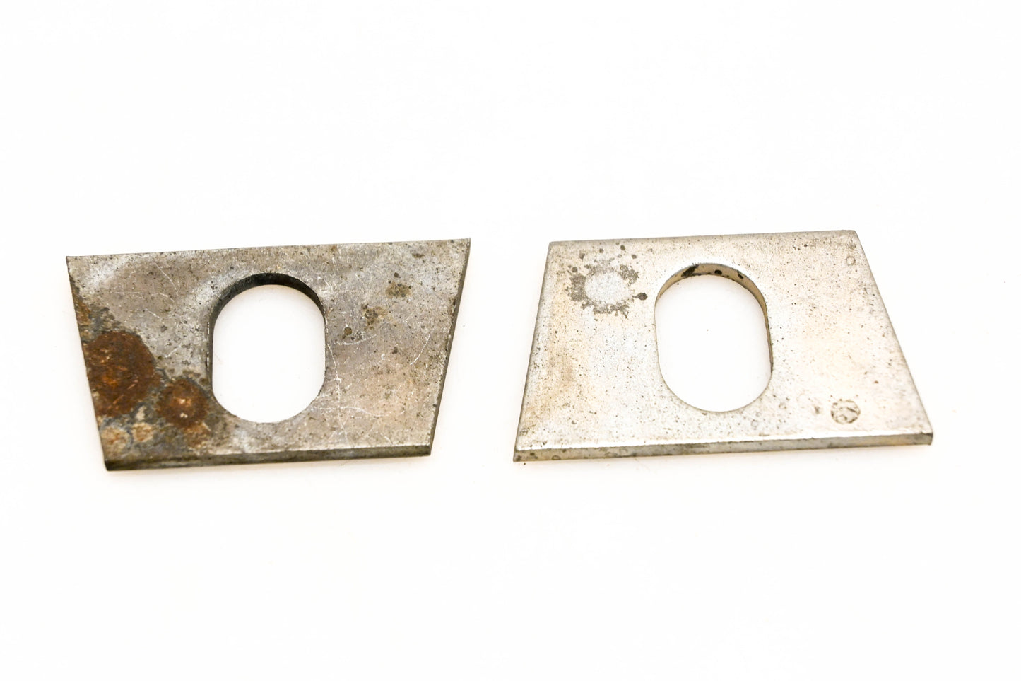 Mack 48RU1853 Clamp Plates Qty 2 NOS