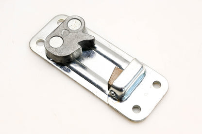 Mack 181QS22 Striker Block NOS