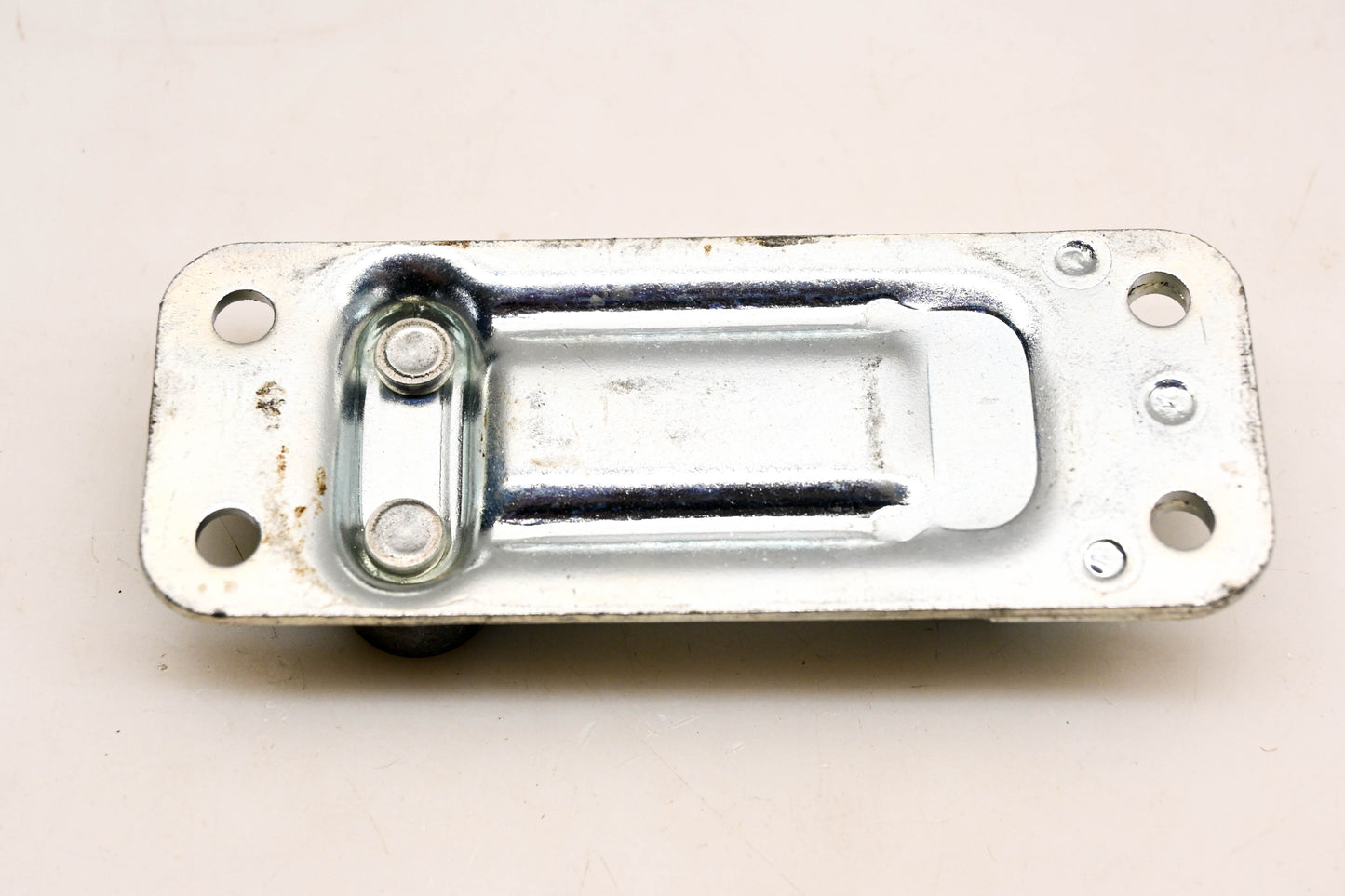 Mack 181QS22 Striker Block NOS