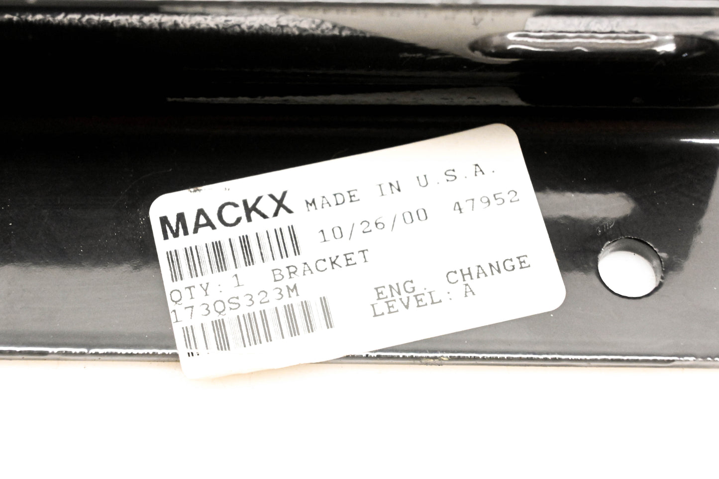 Mack 173QS323M Bracket NOS