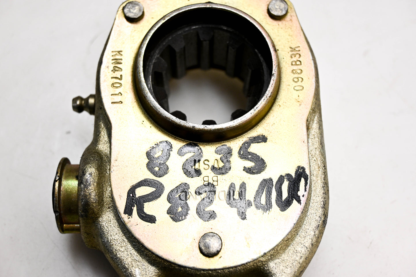 Mack 8235-R824000, KN47011 Midland Slack Adjuster NOS