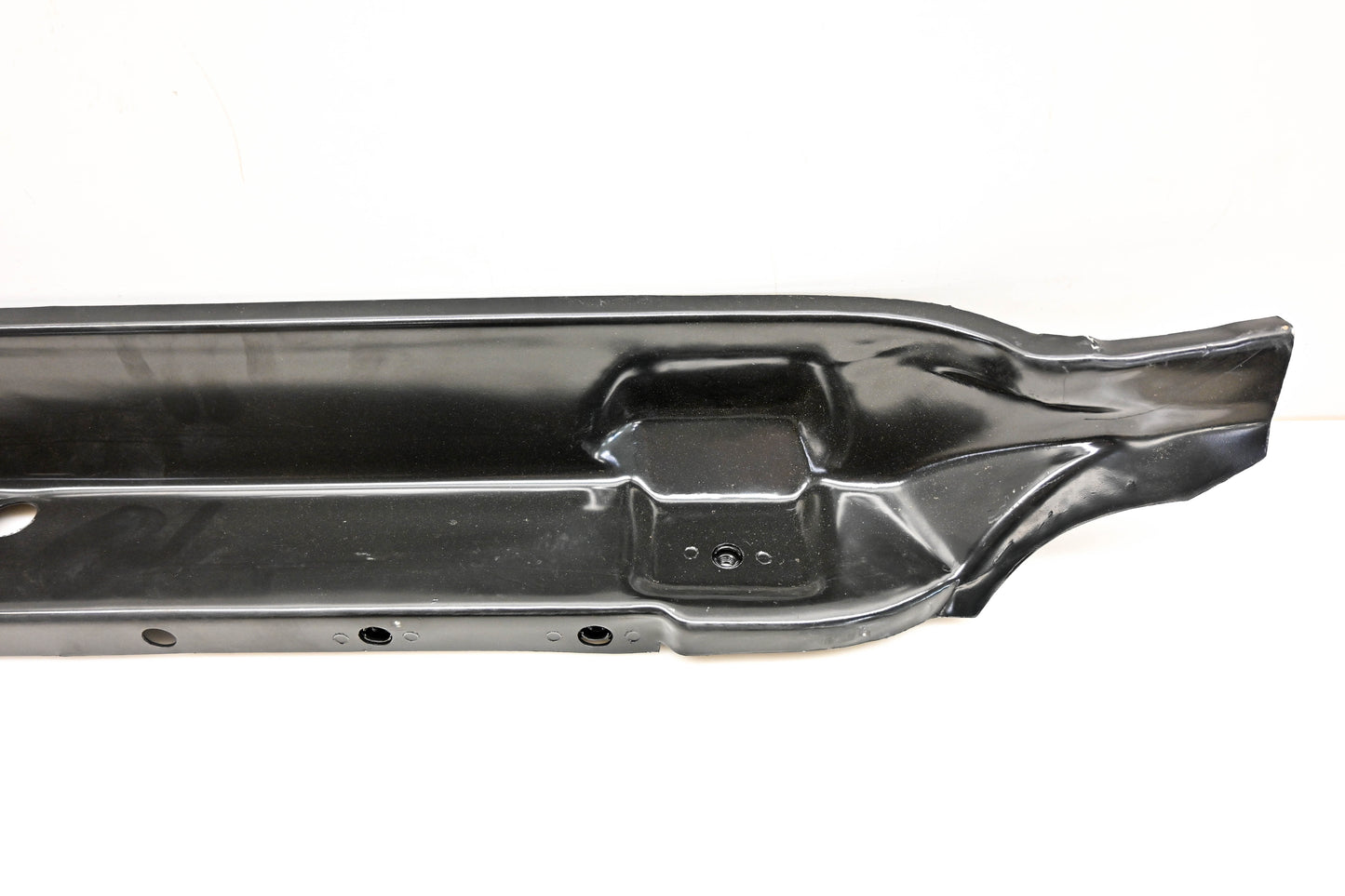 Mack 19QS529A Outer Lower Lefthand Post Housing NOS