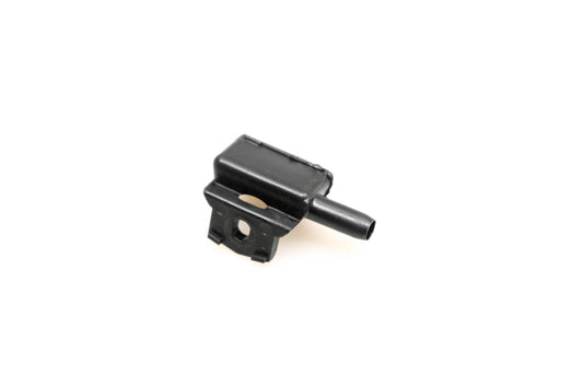 Mack 7623-8817164 Righthand Nozzle NOS