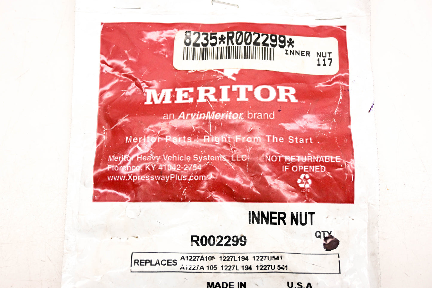 Mack 8235-R002299 Meritor Inner Nut NOS